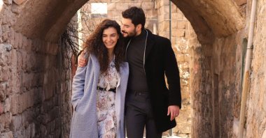 This still shot shows Ebru Şahin (L) and Akın Akınözü in "Hercai," originally aired by Turkish broadcaster atv and proved popular in South Asia with its scenes from southeastern Turkey's Mardin.