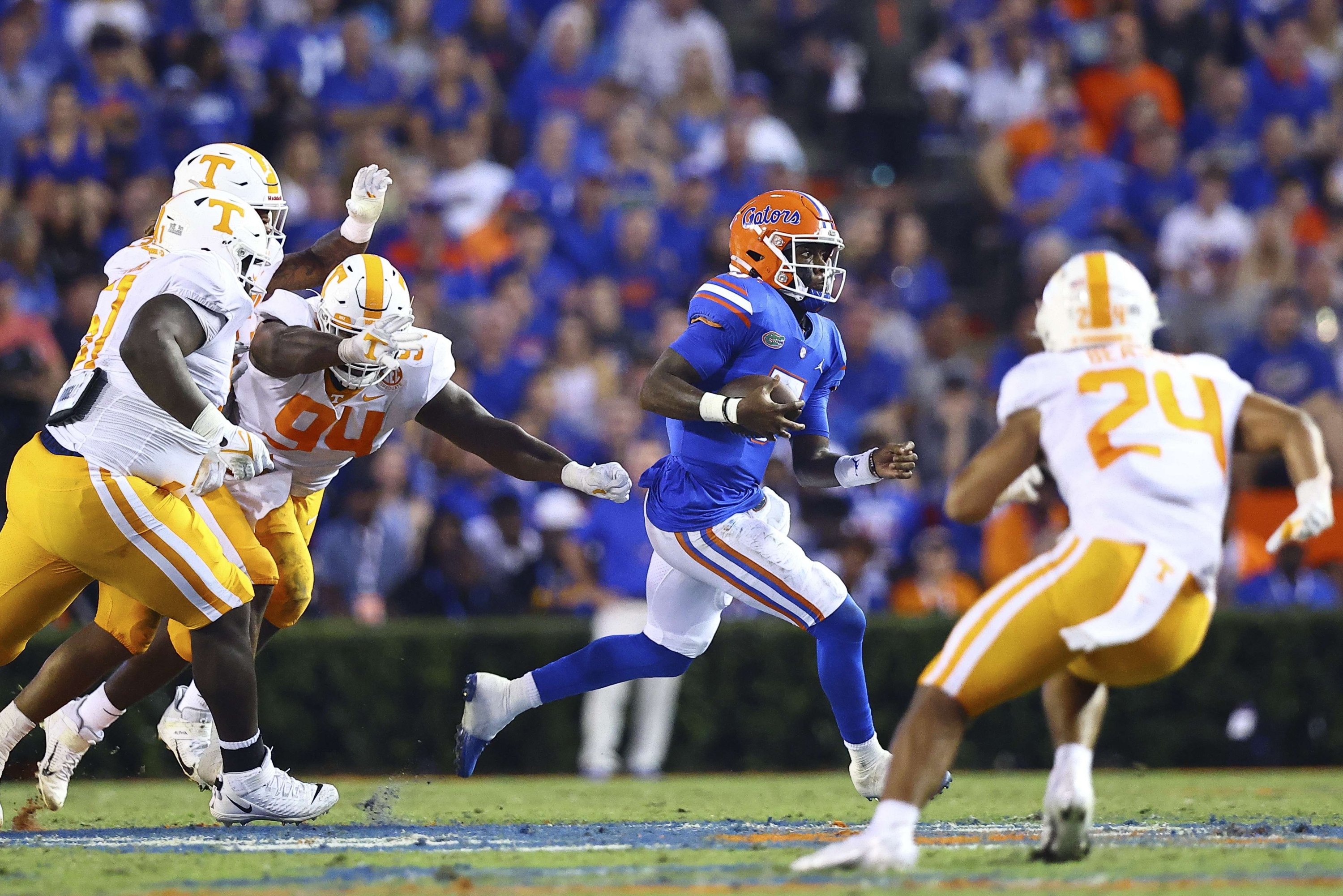 Emory Jones (5) of the Florida Gators runs for yardage during the first quarter of a game against the Tennessee Volunteers at Ben Hill Griffin Stadium, Gainesville, Florida, U.S., Sept. 25, 2021. (AFP Photo)