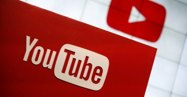 A YouTube logo seen at the YouTube Space LA in Playa Del Rey, Los Angeles, California, U.S., Oct. 21, 2015. (Reuters Photo)