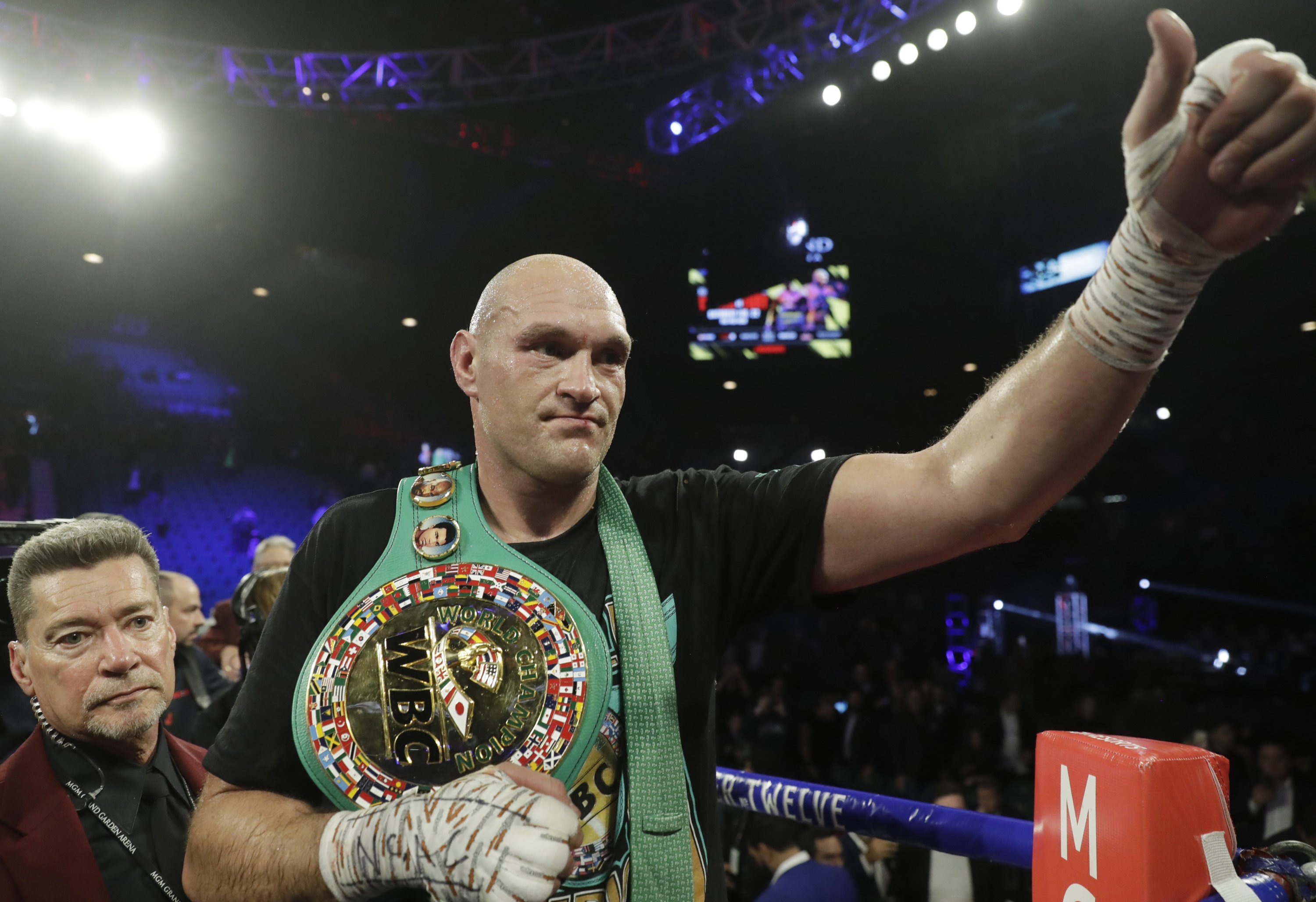 Fury wary of wounded Wilder of upcoming trilogy bout | Daily Sabah