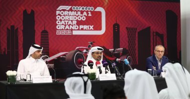 Qatar Ooredoo CEO Sheikh Mohammed bin Abdulla Al Thani (L), Qatar Motor and Motorcycle Federation President Abdulrahman al Mannai (C) and Formula One Group CEO Stefano Domenicali (R) announce the first-ever Qatar Grand Prix at a press conference in Doha, Qatar, Sept. 30, 2021. (Reuters Photo)