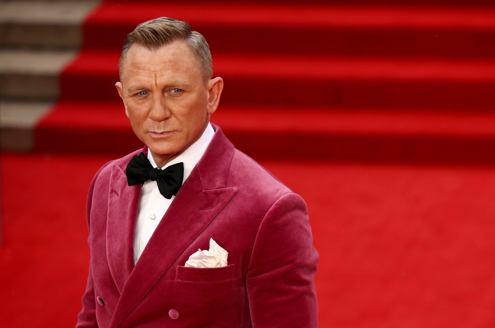 Actor Daniel Craig poses as he arrives at the world premiere of the new James Bond film "No Time To Die" at the Royal Albert Hall in London, U.K., Sept. 28, 2021. (Reuters Photo)