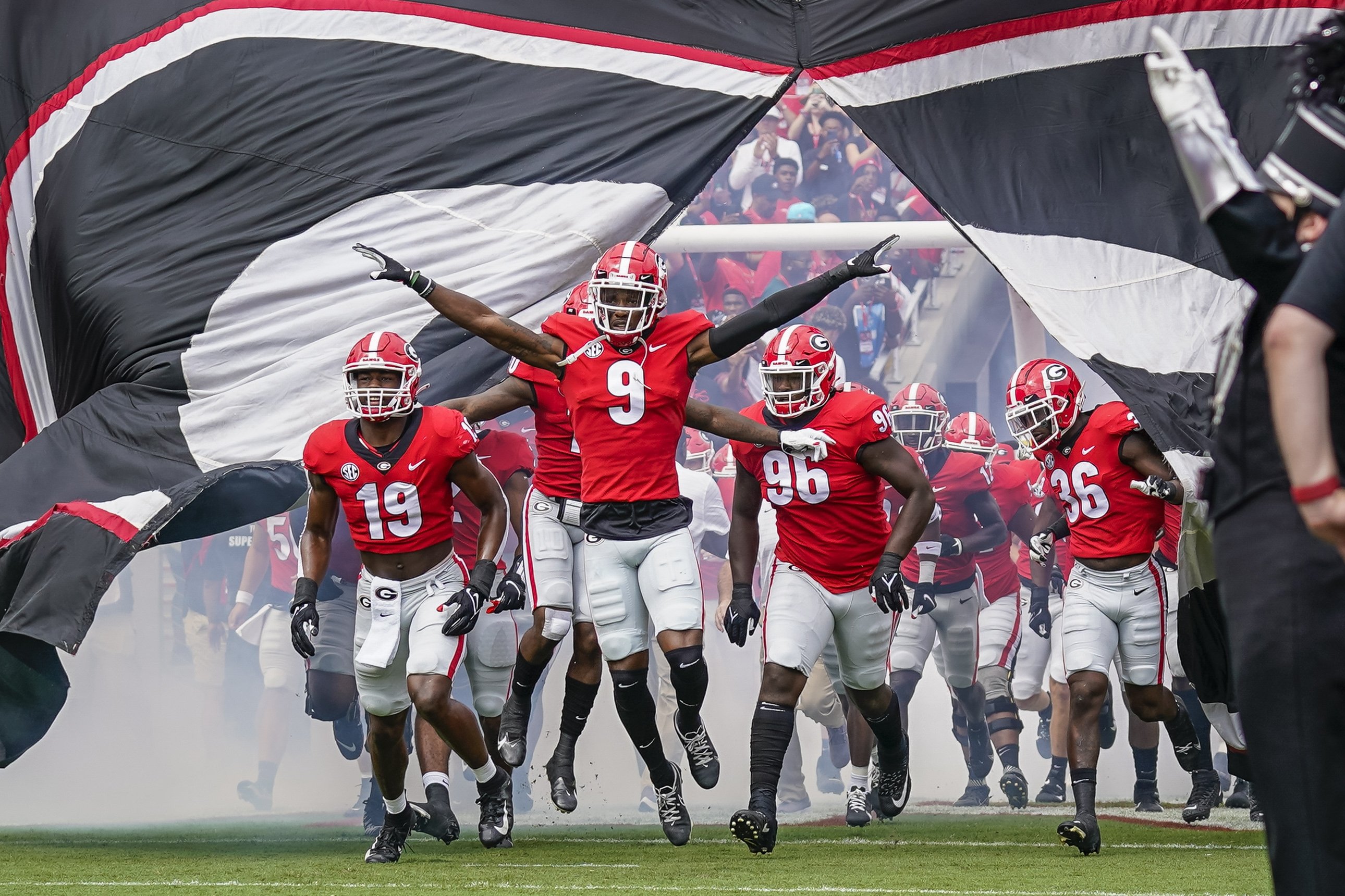 Georgia pulls away from Alabama in fourth quarter to win first national  title since 1980 - The Boston Globe