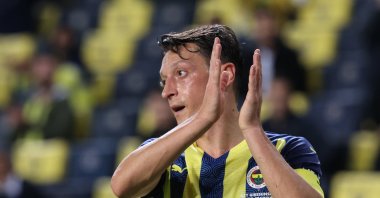 Fenerbahçe's Mesut Özil reacts during a Turkish Süper Lig match against Giresunspor at Şükrü Saraçoğlu Stadium, in Istanbul, Turkey, Sept. 23, 2021. (AA Photo)
