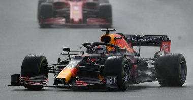 Red Bull driver Max Verstappen steers his car during the Turkish Formula One Grand Prix at the Istanbul Park circuit racetrack in Istanbul, Turkey, Nov. 15, 2020. (AP Photo)