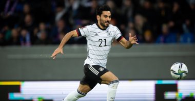 Germany midfielder Ilkay Gündoğan controls the ball during the 2022 FIFA World Cup qualifier football match between Iceland and Germany in Reykjavik, Iceland, Sept. 8, 2021. (Getty Images)