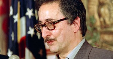 Former President of Iran Abolhassan Banisadr speaks at the National Press Club in Washington, D.C., May 7, 1991. (AFP Photo)