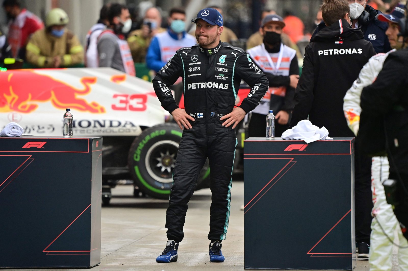 Winner Mercedes' Finnish driver Valtteri Bottas waits in the parc ferme after the Formula One Grand Prix of Turkey at the Intercity Istanbul Park in Istanbul, Turkey, Oct. 10, 2021. (AFP Photo)