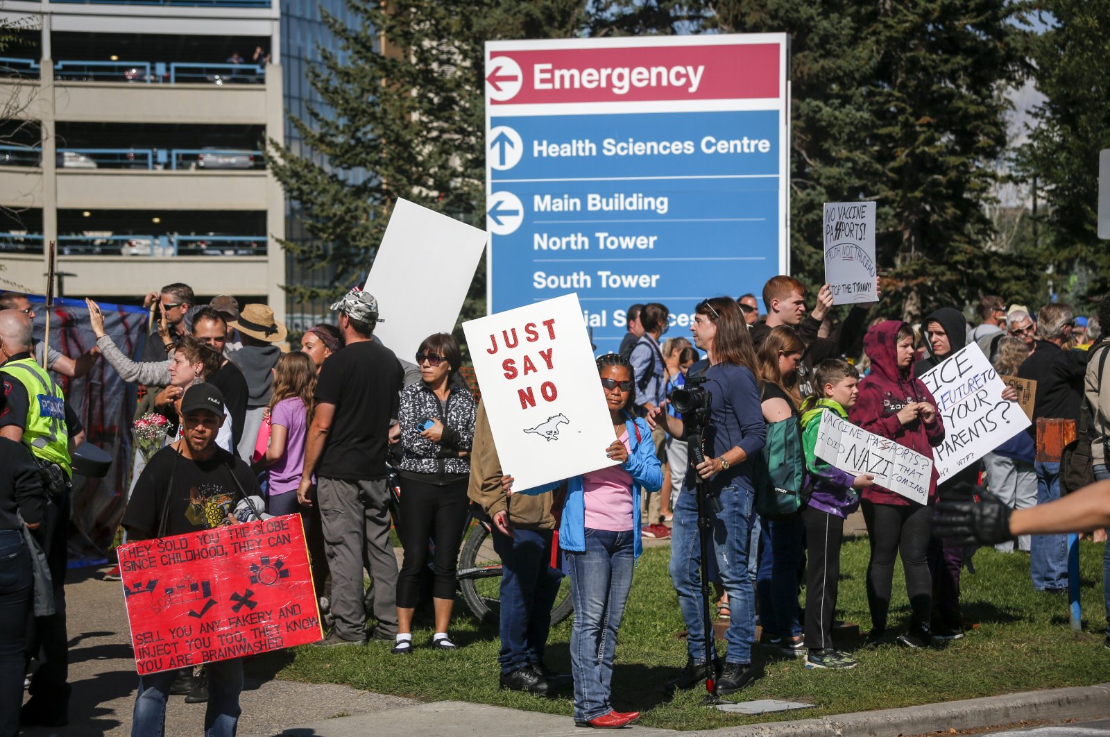 Canada's health workers brace for shortages amid vaccine mandates