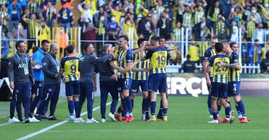 Fenerbahçe players celebrate after scoring a goal in a Süper Lig match against Kasımpaşa at Şükrü Saraçoğlu Stadium, Istanbul, Turkey, Oct 3, 2021. (Photo by Mustafa Nacar)