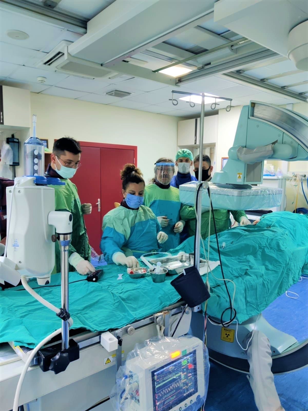 A medical team from Süleyman Demirel University prepares for a medical operation using extravascular remodeling, Ankara, Turkey, Oct. 14, 2021. (IHA Photo)