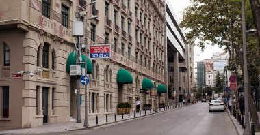 A view of the iconic Maçka Palas on Maçka Street, the main throughfare of Nişantaşı area along with Teşvikiye and Rumeli streets. (Shutterstock Photo)