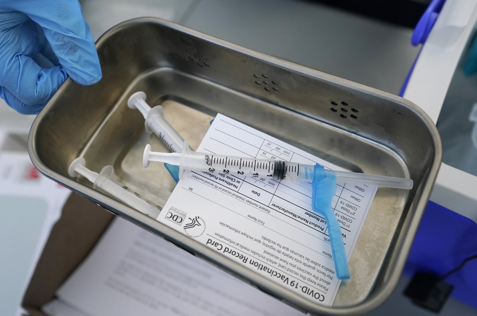 Syringes filled with the Johnson & Johnson vaccine at a mobile vaccination site in Miami, U.S., May 13, 2021. (AP Photo)