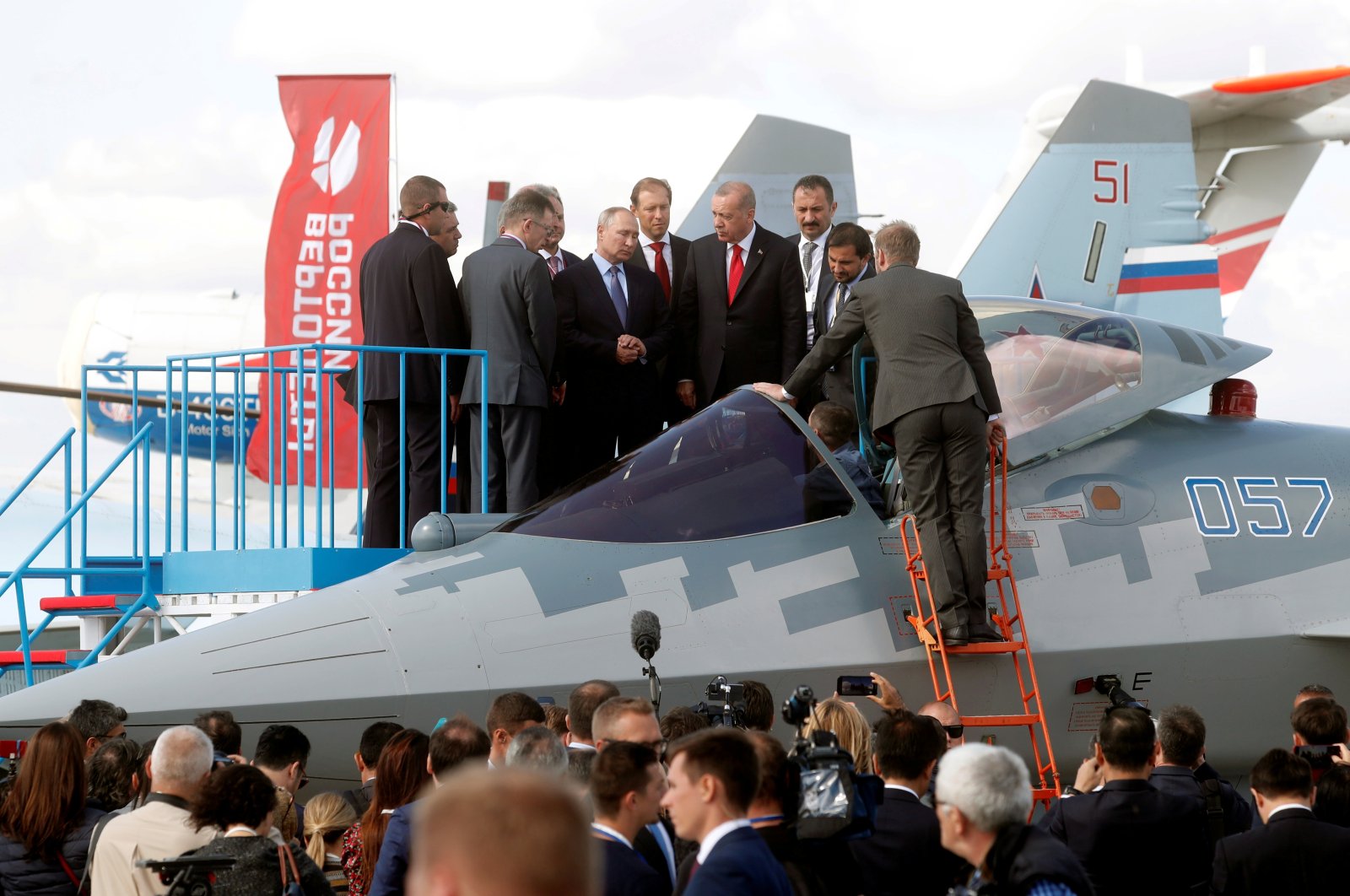 Russian President Vladimir Putin and President Recep Tayyip Erdoğan inspect a Sukhoi Su-57 fifth-generation fighter during the MAKS-2019 International Aviation and Space Salon in Zhukovsky outside Moscow, Russia, Aug. 27, 2019. (Reuters Photo)
