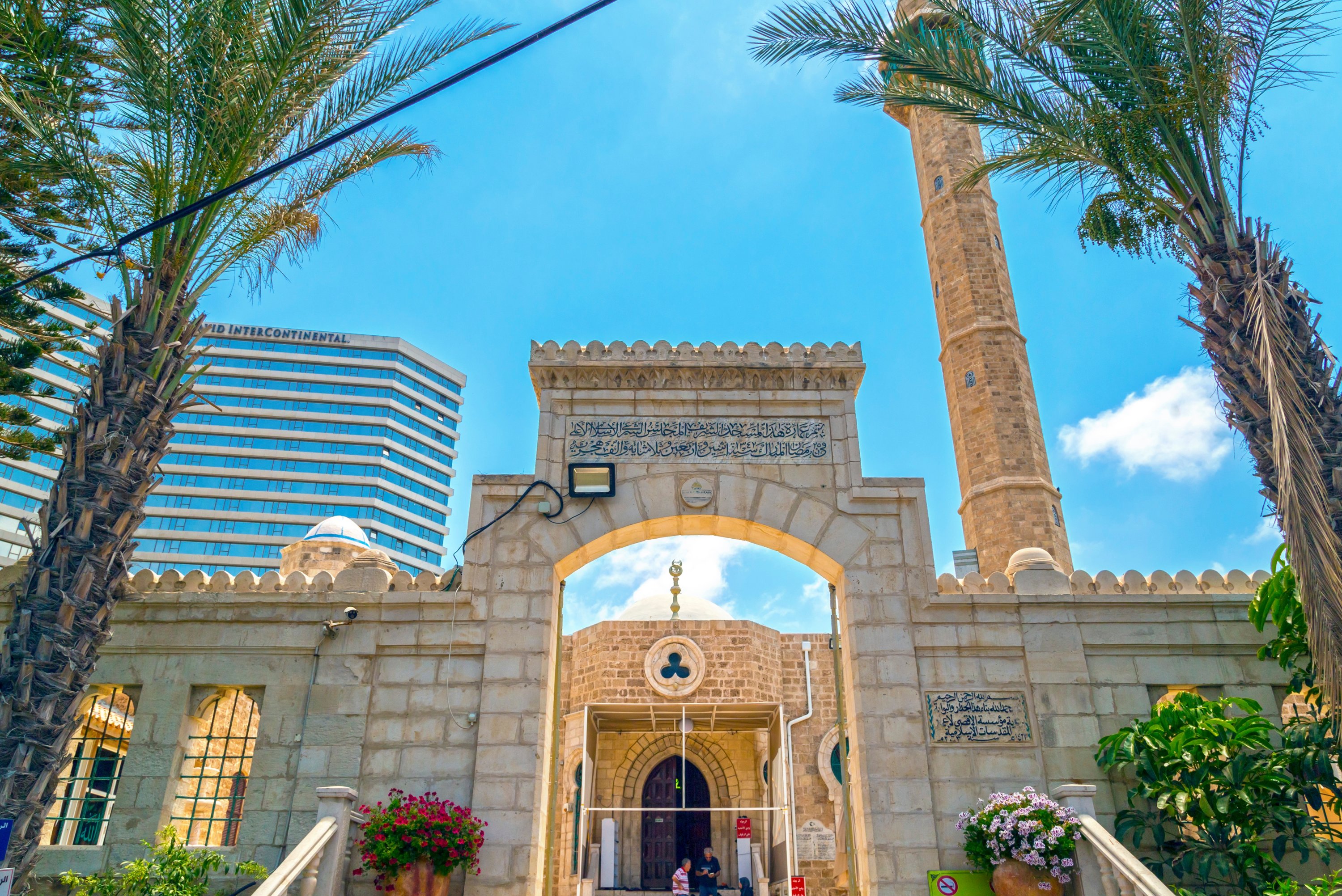 A view of the gate of the Hassan Beck Mosque, Tel Aviv, Israel, June 6, 2018. (Shoterstock photo)