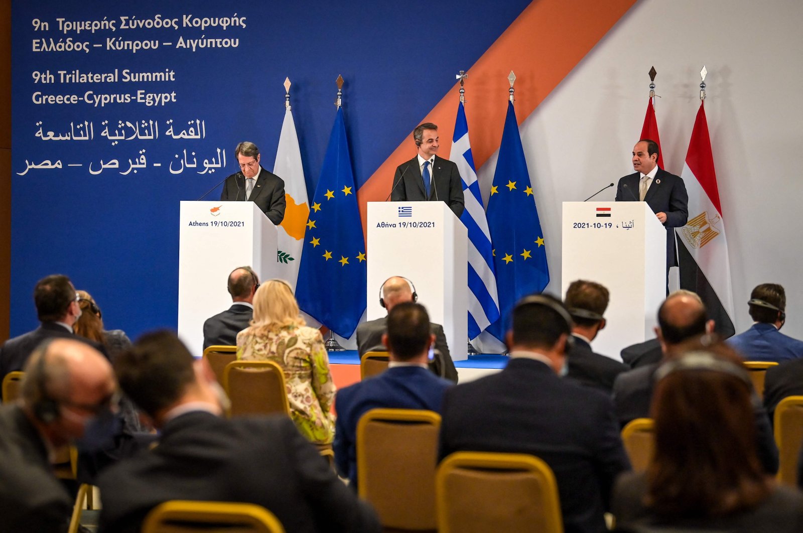 Greece's Prime Minister Kyriakos Mitsotakis (C) speaks alongside Egypt's President Abdel-Fattah el-Sissi (R) and Greek Cypriot leader Nikos Anastasiades (L) after their trilateral meeting in Athens, Greece, Oct. 19, 2021. (AFP Photo)