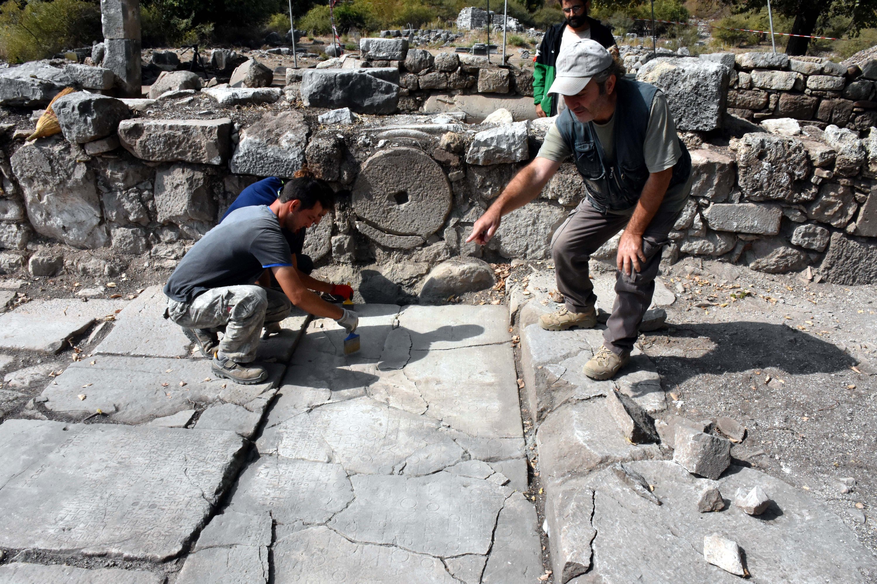 Archaeologists work on the Byzantine Church found in the Roman Basilica in the ancient city of Kaunos, Muğla, southwestern Turkey, Oct. 21, 2021. (AA Photo) 