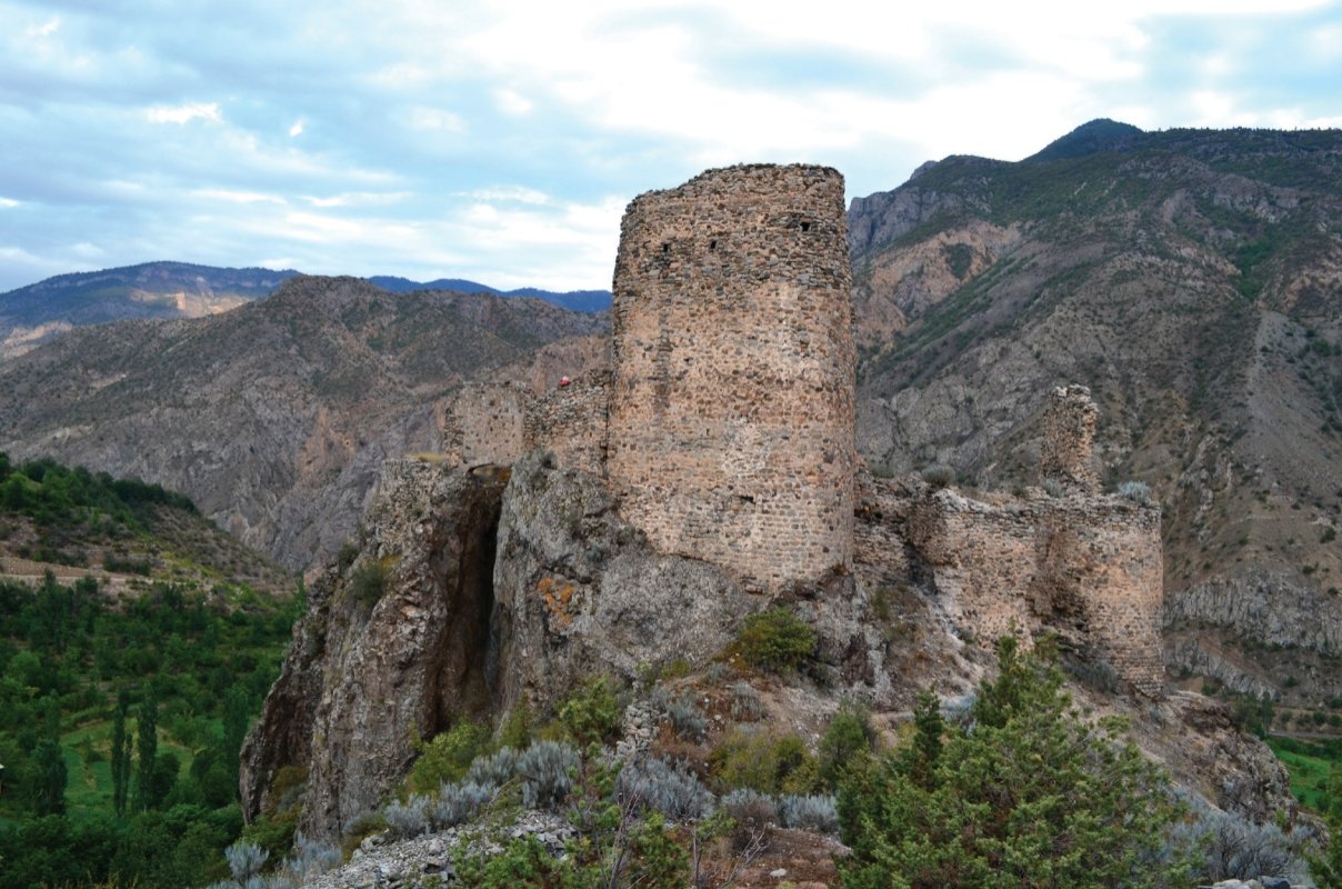 Artvin is home to three castle ruins. (Photo from Wikipedia) 