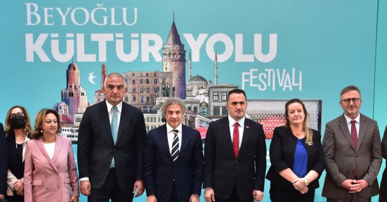 Culture and Tourism Minister Mehmet Nuri Ersoy (3rd L) is seen during the publicity event for the Beyoğlu Culture Road Festival alongside deputy ministers and other officials in Istanbul, Turkey, Oct. 22, 2021. (AA Photo)