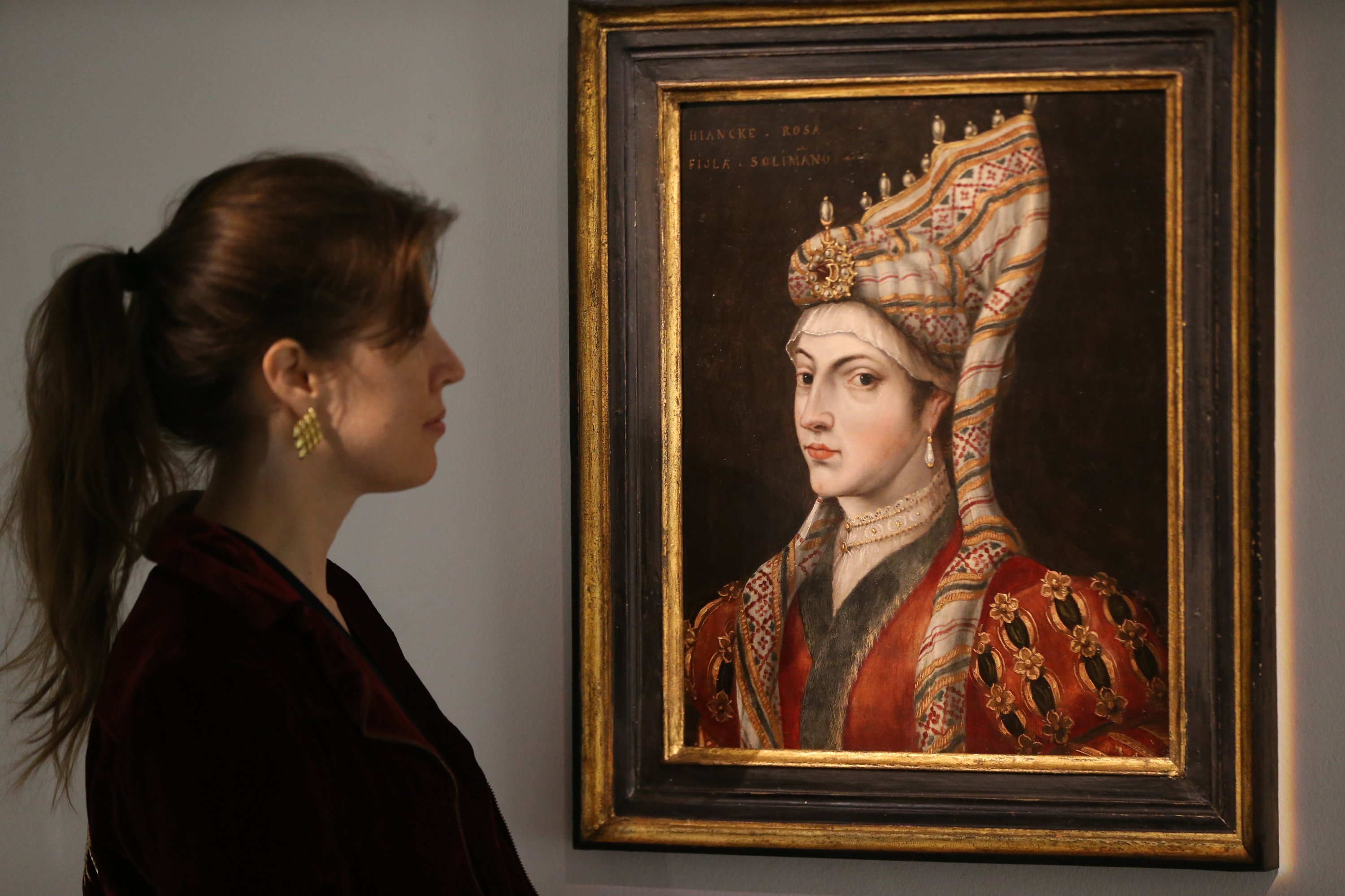 An oil portrait of Hürrem Sultan from the“Arts of the Islamic World & India” auction, Sotheby’s, London, Britain, Oct. 22, 2021. (AA Photo)