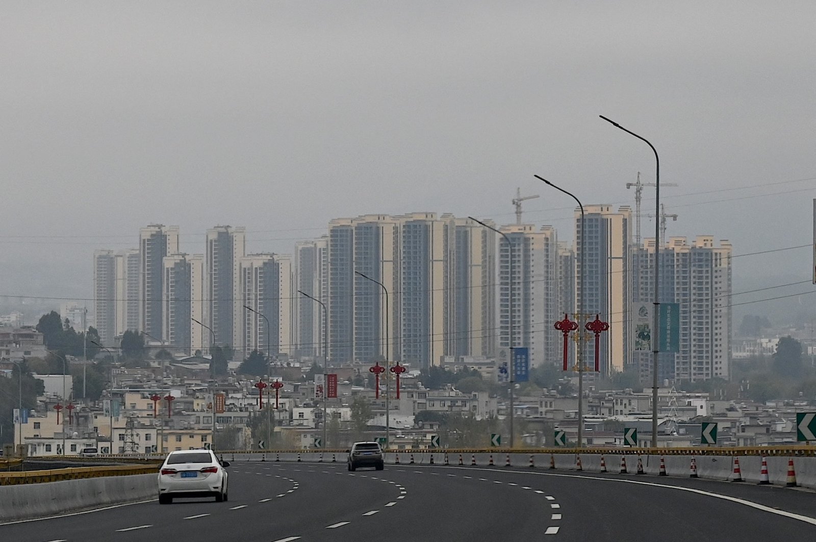 Residential buildings under construction in Kunming, southwestern Yunnan province, China, Oct. 23, 2021. (AFP Photo)