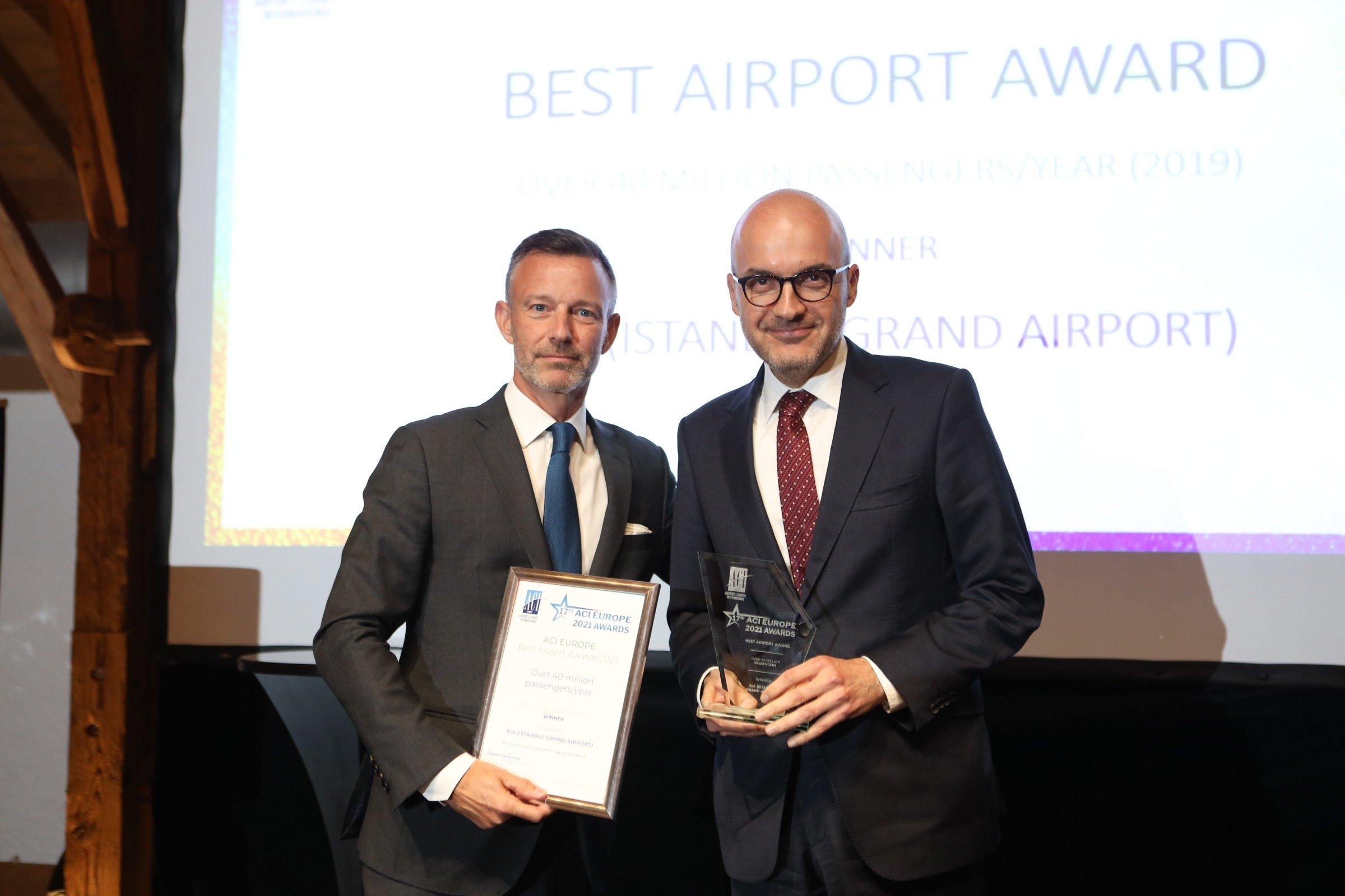 Istanbul Airport wins ATRS award for efficiency and passenger volume