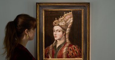 An oil portrait of Hürrem Sultan from the“Arts of the Islamic World & India” auction, Sotheby’s, London, Britain, Oct. 27, 2021. (AA Photo)
