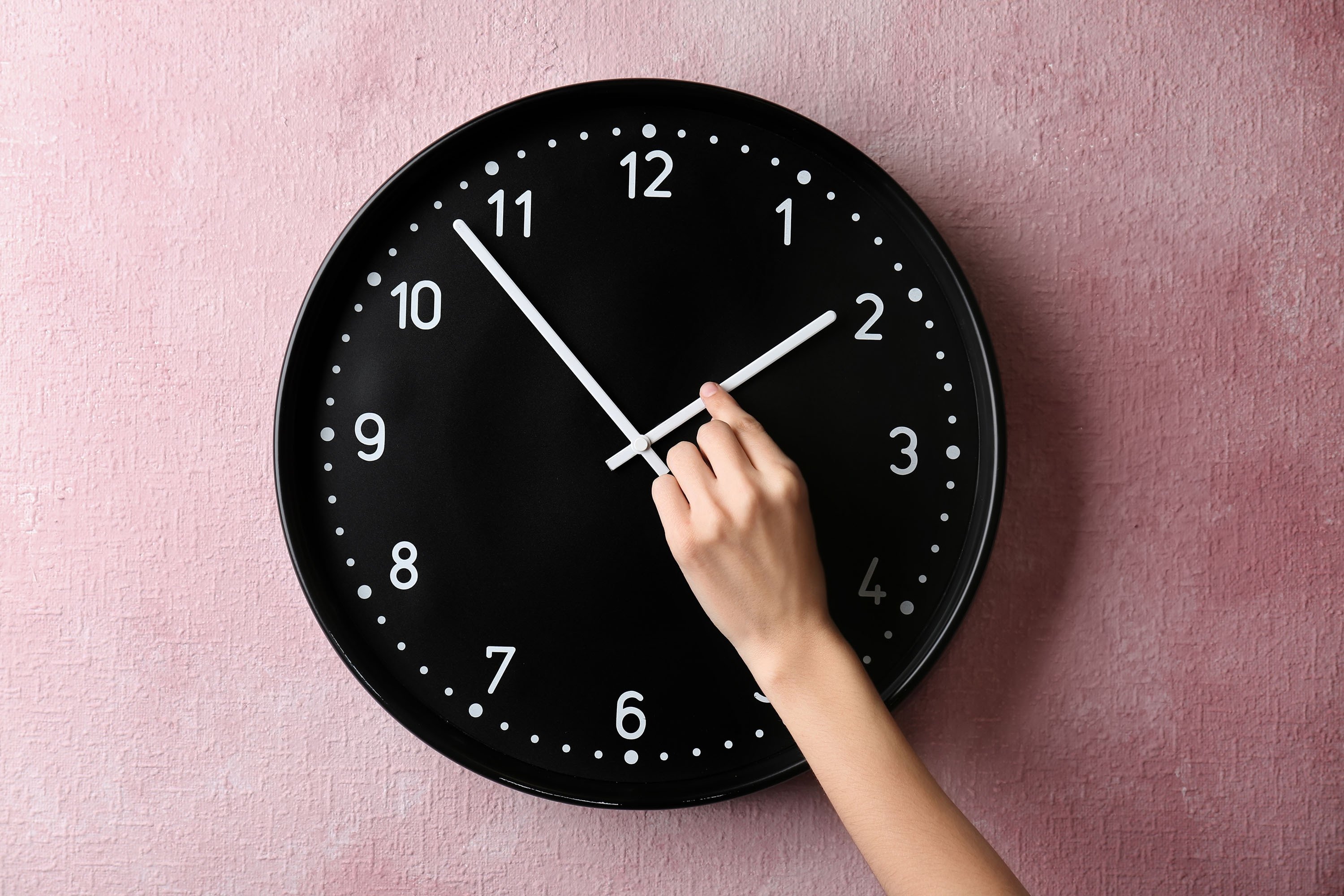 All in an hour: How daylight saving time can impact your life | Daily Sabah