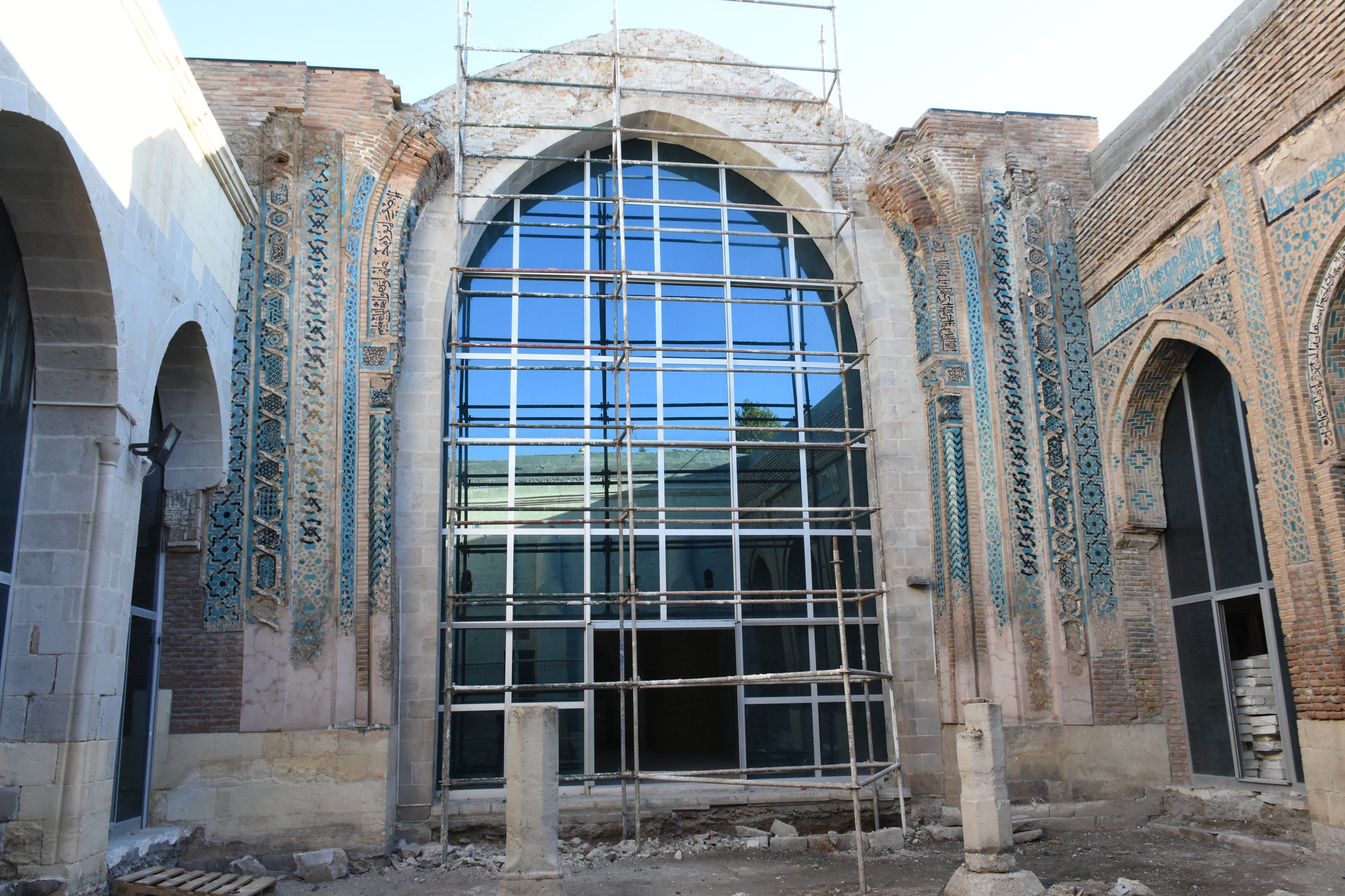 A photo showing the repairs performed on the Battalgazi Great Mosque located in Malatya, Turkey. (Photo by AA)