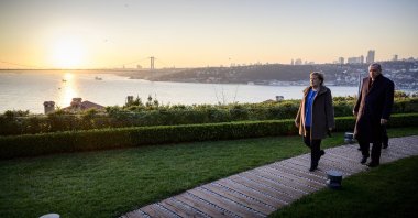 German Chancellor Angela Merkel (L) and President Recep Tayyip Erdoğan walking prior to their meeting on bilateral relations, Istanbul, Turkey, Jan. 24, 2021. (Photo by Getty Images)