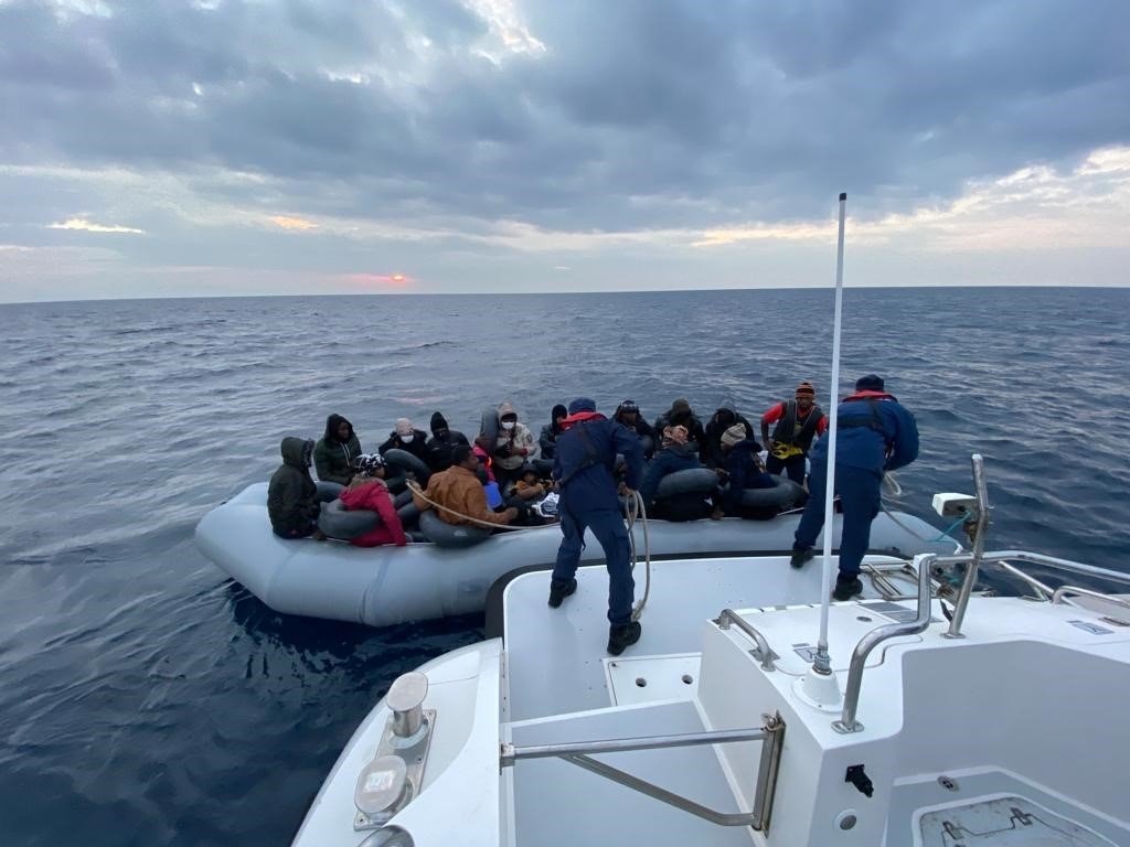 Over 150 irregular migrants were rescued off western Izmir province's Urla, Dikili, Seferihisar and Çeşme districts, off the Turkish coast, Nov. 2, 2021 (AA Photo)