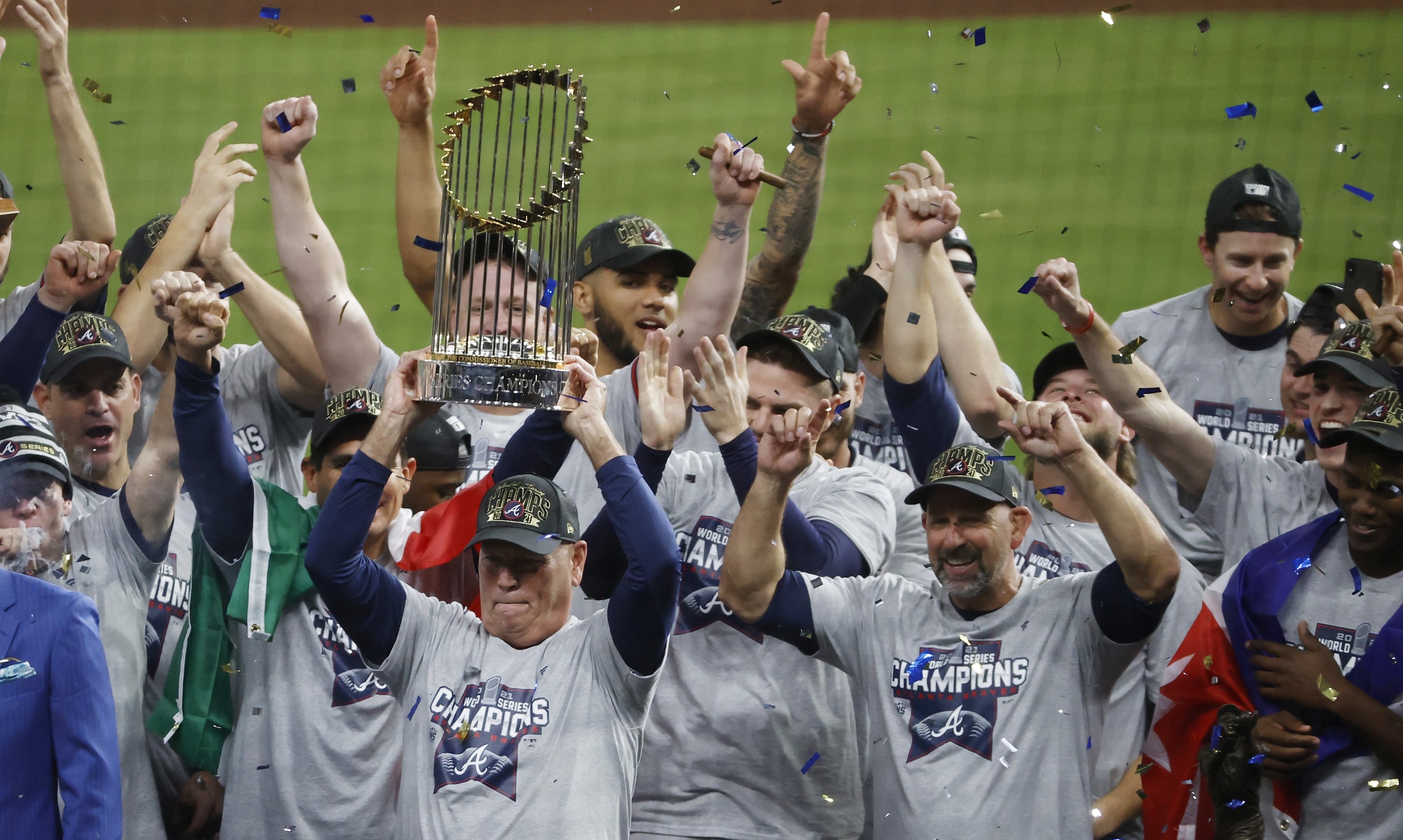 Atlanta Braves fans line up for World Series championship gear