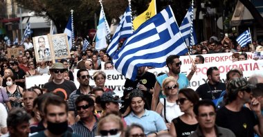 Anti-vaccine protesters take part in a rally in Thessaloniki, Greece, July 21, 2021. (AFP Photo)