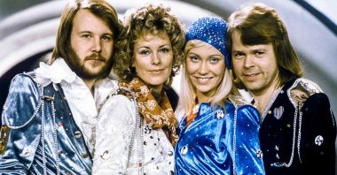 Pop group ABBA members Benny Andersson (L), Anni-Frid Lyngstad (C-L), Agnetha Faltskog (C-R) and Bjorn Ulvaeus pose after winning the Swedish branch of the Eurovision Song Contest with their song "Waterloo," in Stockhold, Sweden, Feb. 9, 1974. (AFP Photo)