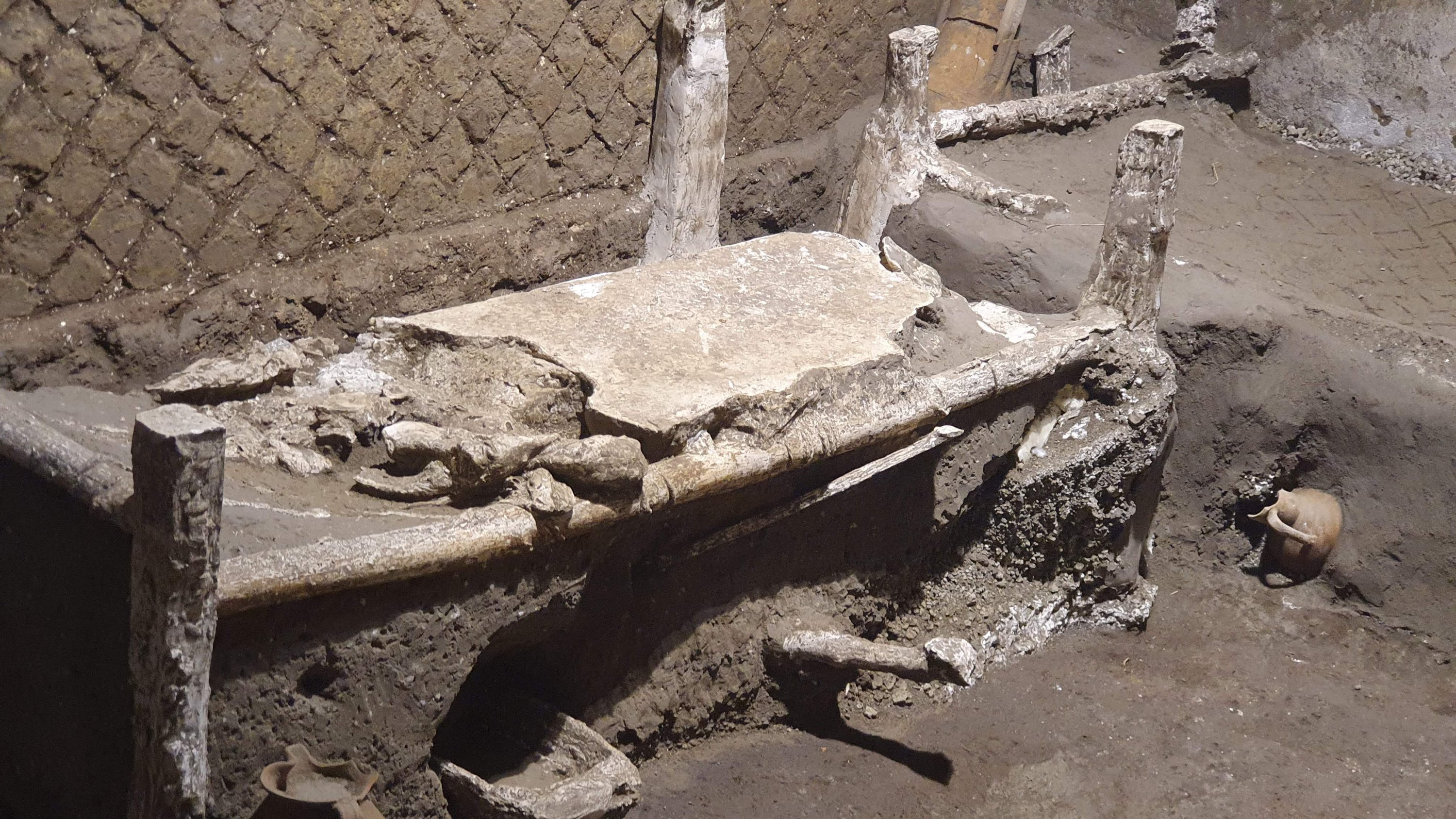 Selebaran foto pada 6 November 2021, oleh Taman Arkeologi Pompeii menunjukkan 