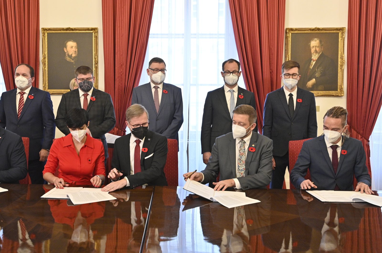 Pemerintahan baru dibentuk di Republik Ceko saat partai-partai menandatangani kesepakatan koalisi