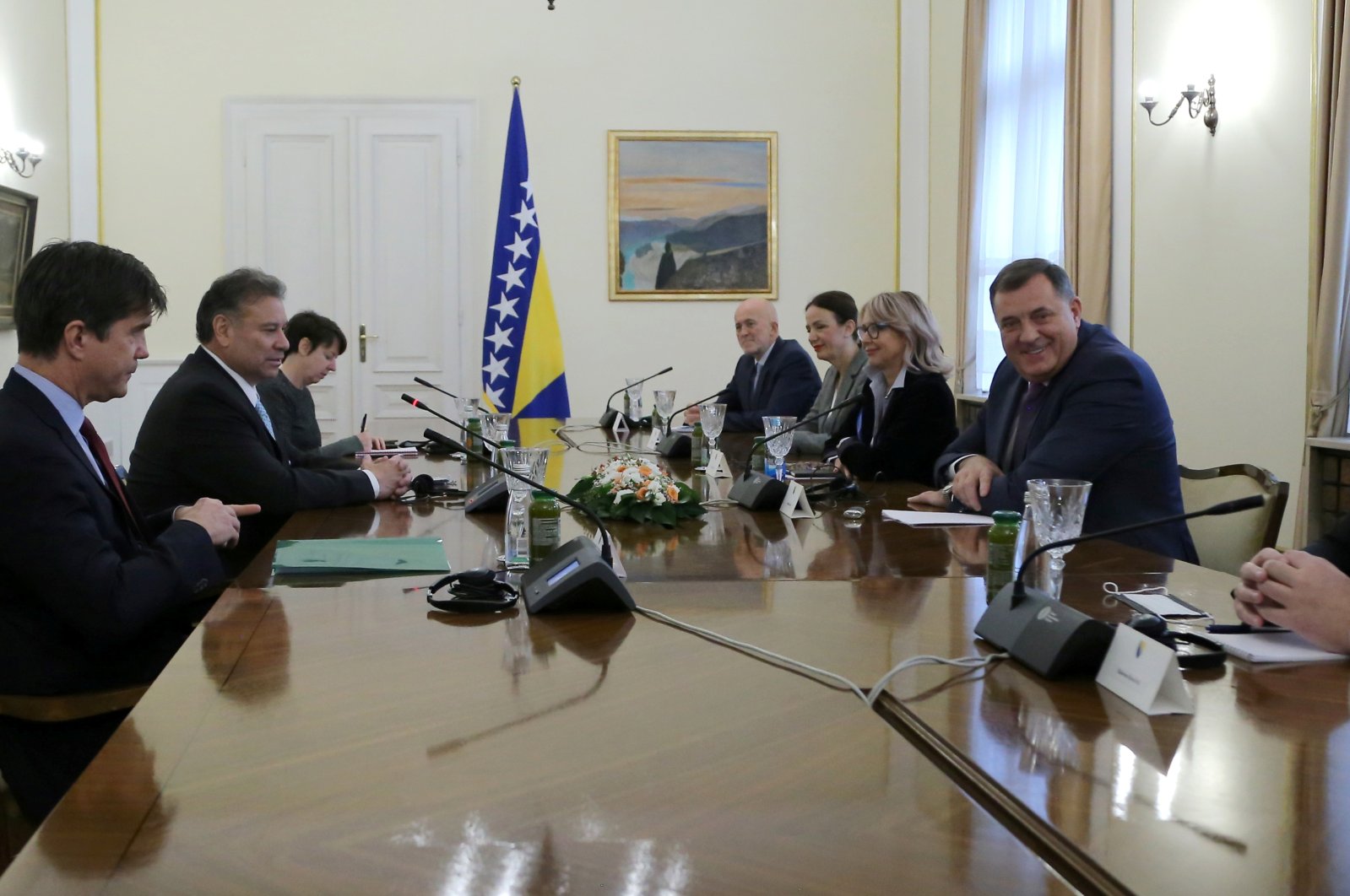 United States deputy assistant secretary in charge of the Western Balkans, Gabriel Escobar (L), and Bosnian Serb member of the tripartite Presidency of Bosnia Milorad Dodik (R) attend a meeting in Sarajevo, Bosnia, Nov. 8, 2021. (Reuters Photo)