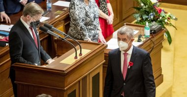 The leader of the Civic Democratic Party (ODS) and Together's (SPOLU) coalition candidate for prime minister, Petr Fiala (L), and leader of the ANO (YES) political party, Andrej Babis (R), at the Chamber of Deputies in Prague, Czech Republic, Nov. 8, 2021. (EPA Photo)