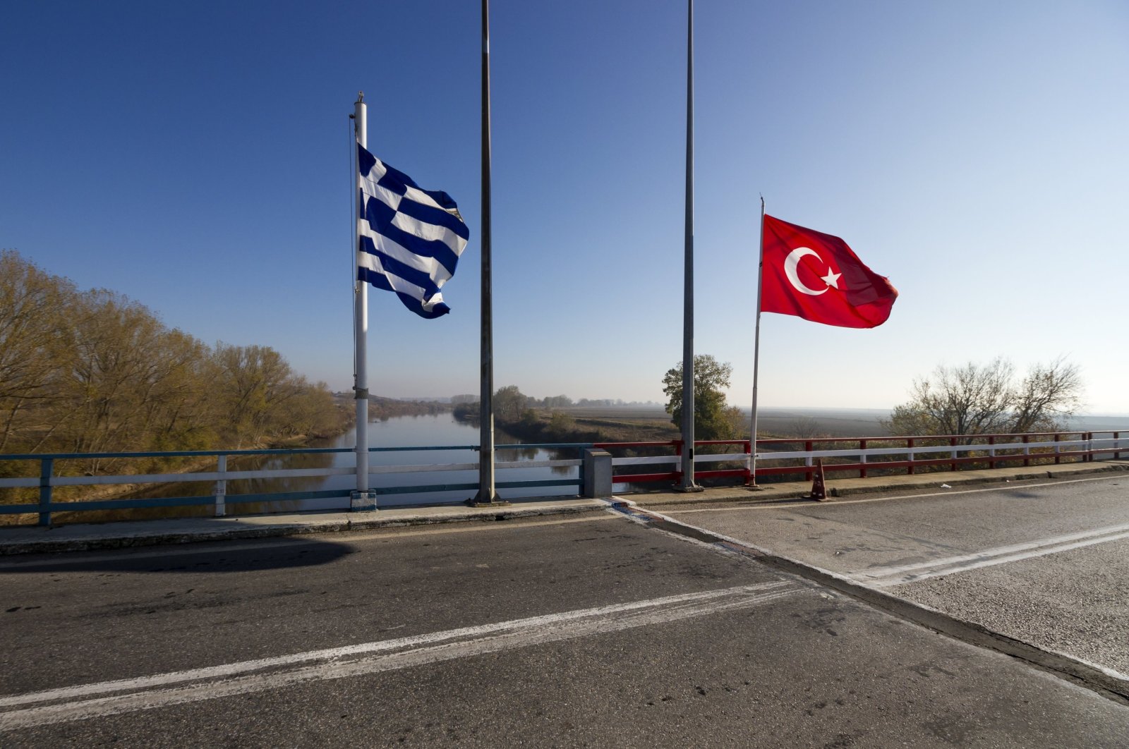 FETÖ members usually prefer the border with Greece to enter Europe, which has become a haven for the group after their failed coup attempt in 2016 in Turkey. (Shutterstock Photo)