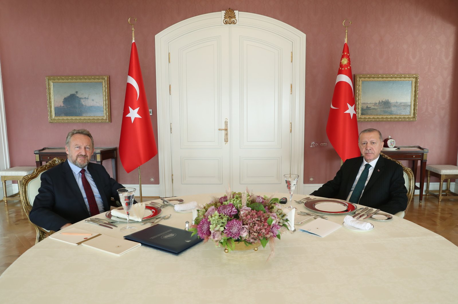 President Recep Tayyip Erdoğan meets with Bakir Izetbegovic in Istanbul, Turkey, Nov. 2, 2021. (DHA Photo)