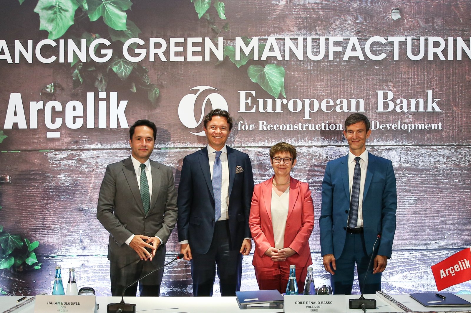 Arçelik and EBRD officials during the signing ceremony on green credit agreement, Nov. 9, 2021. (Courtesy of Arçelik)