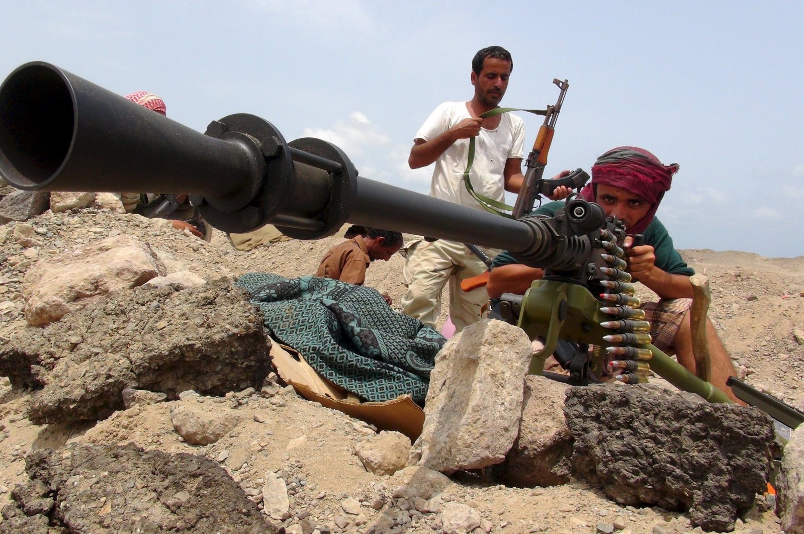 Tembolok besar senjata untuk Houthi yang diselundupkan ke Somalia: Studi