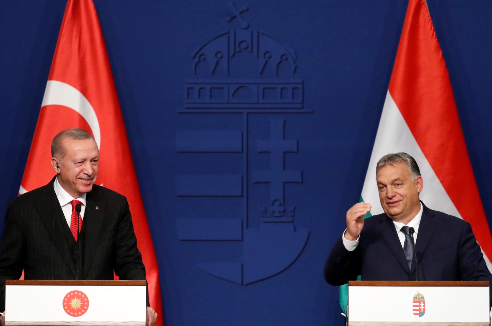 Turkish President Recep Tayyip Erdoğan and Hungarian Prime Minister Viktor Orban hold a news conference in Budapest, Hungary November 7, 2019. REUTERS/Bernadett Szabo