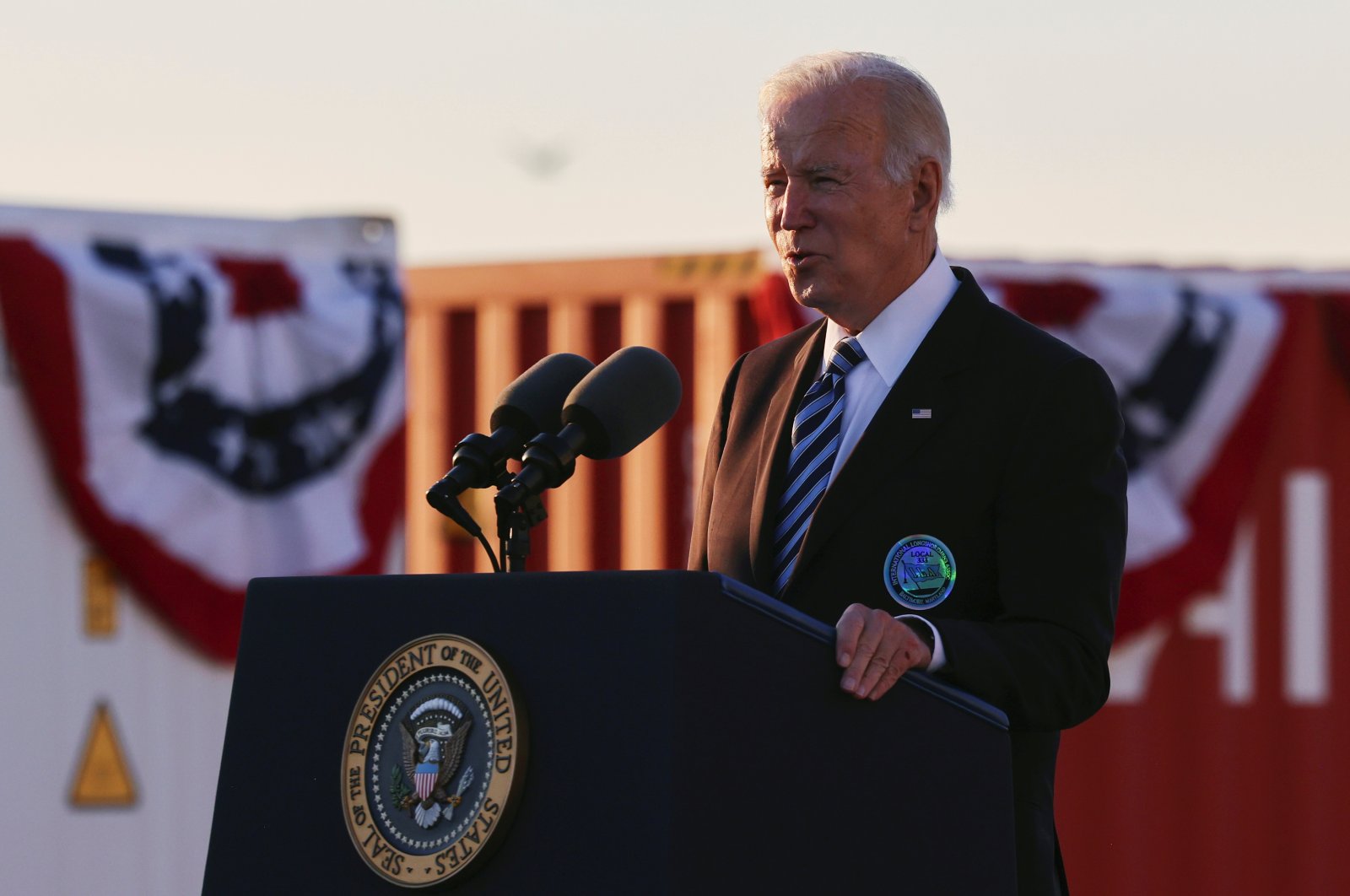 U.S. President Joe Biden delivers a speech during a visit to the Port of Baltimore, Maryland, U.S., Nov. 10, 2021. (Reuters Photo)