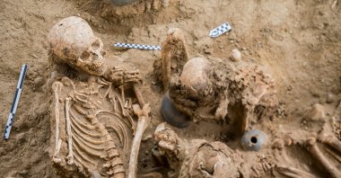 Handout picture released by Peruvian Ministry of Culture showing the human remains discovered at the archaeological complex of Chan Chan, in Trujillo, Peru, Nov. 11, 2021. (AFP)