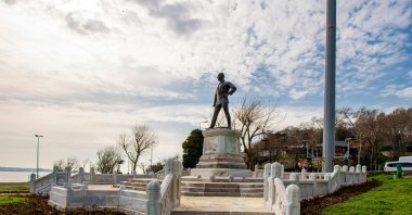 A statue of Mustafa Kemal Atatürk in Sarayburnu in Istanbul, Turkey. (Shutterstock Photo)