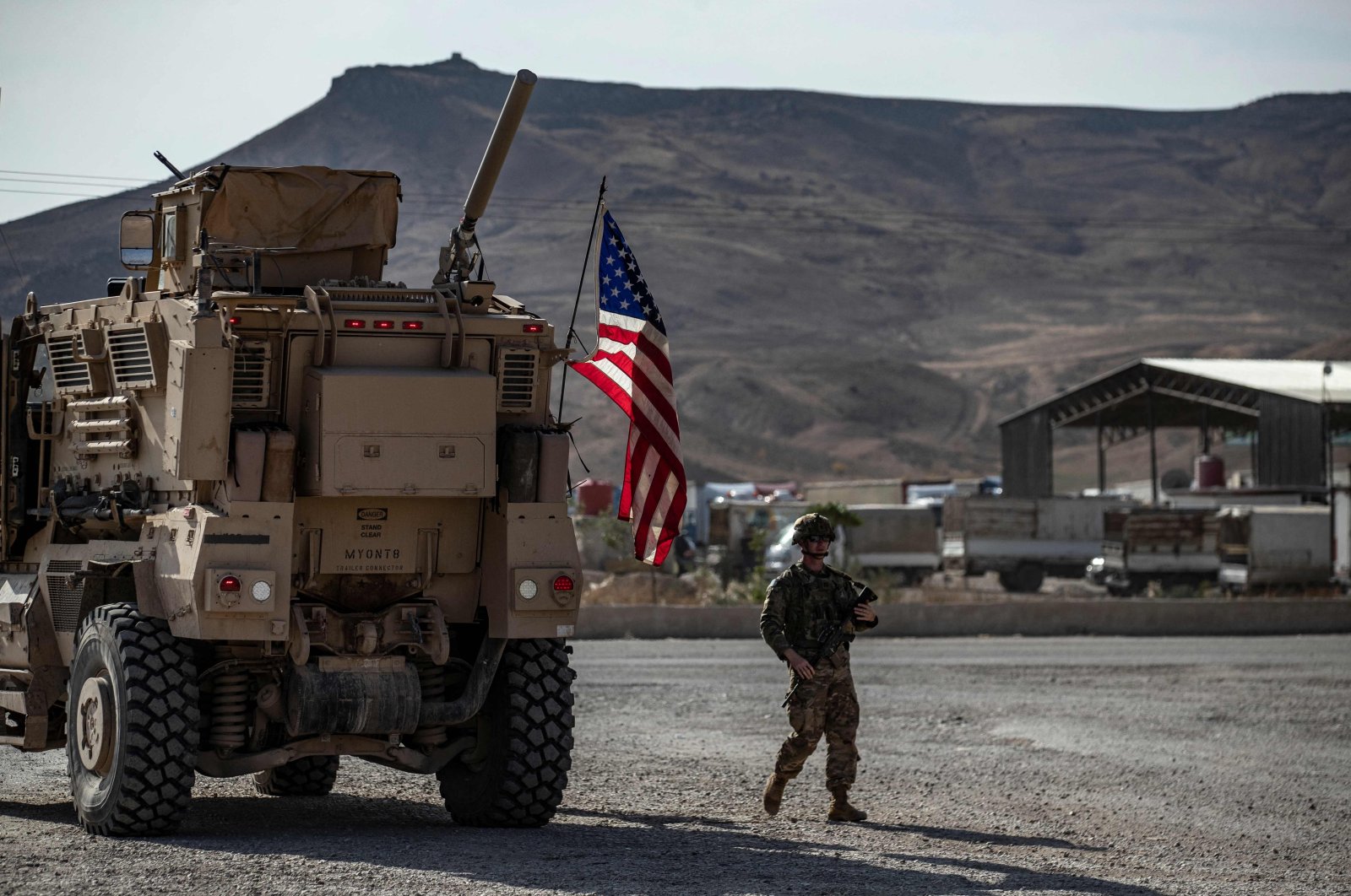 U.S. soldiers patrol an area near Syria&#039;s northeastern Semalka border crossing, Nov. 1, 2021. (AFP Photo)