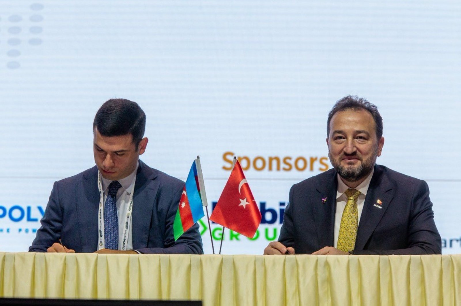 Forum bisnis internasional untuk menarik investasi ke tanah Azerbaijan yang dibebaskan