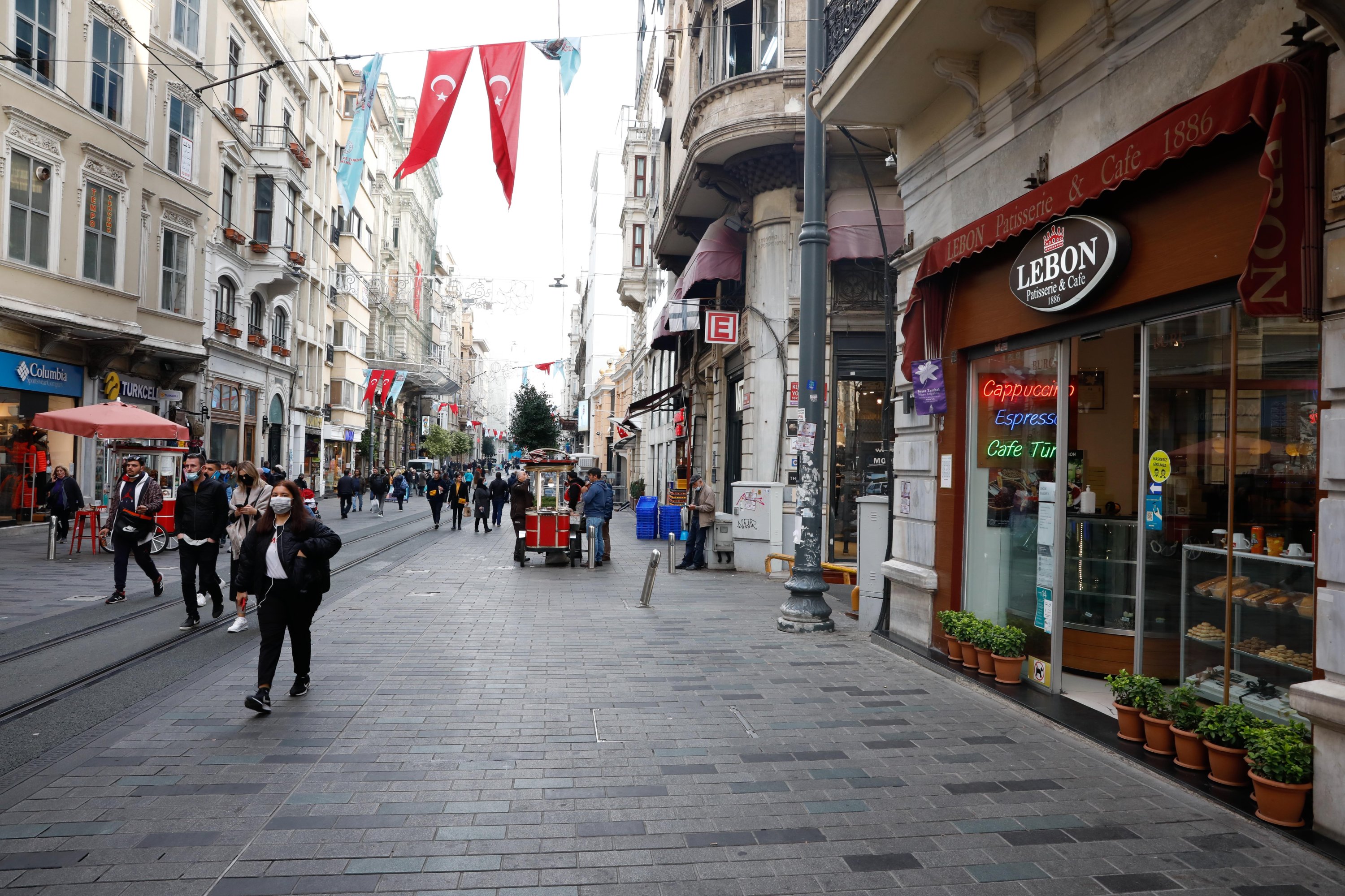 An outside view of the Lebon Patisserie, Istanbul, Turkey, Nov. 15, 2021. (DHA)