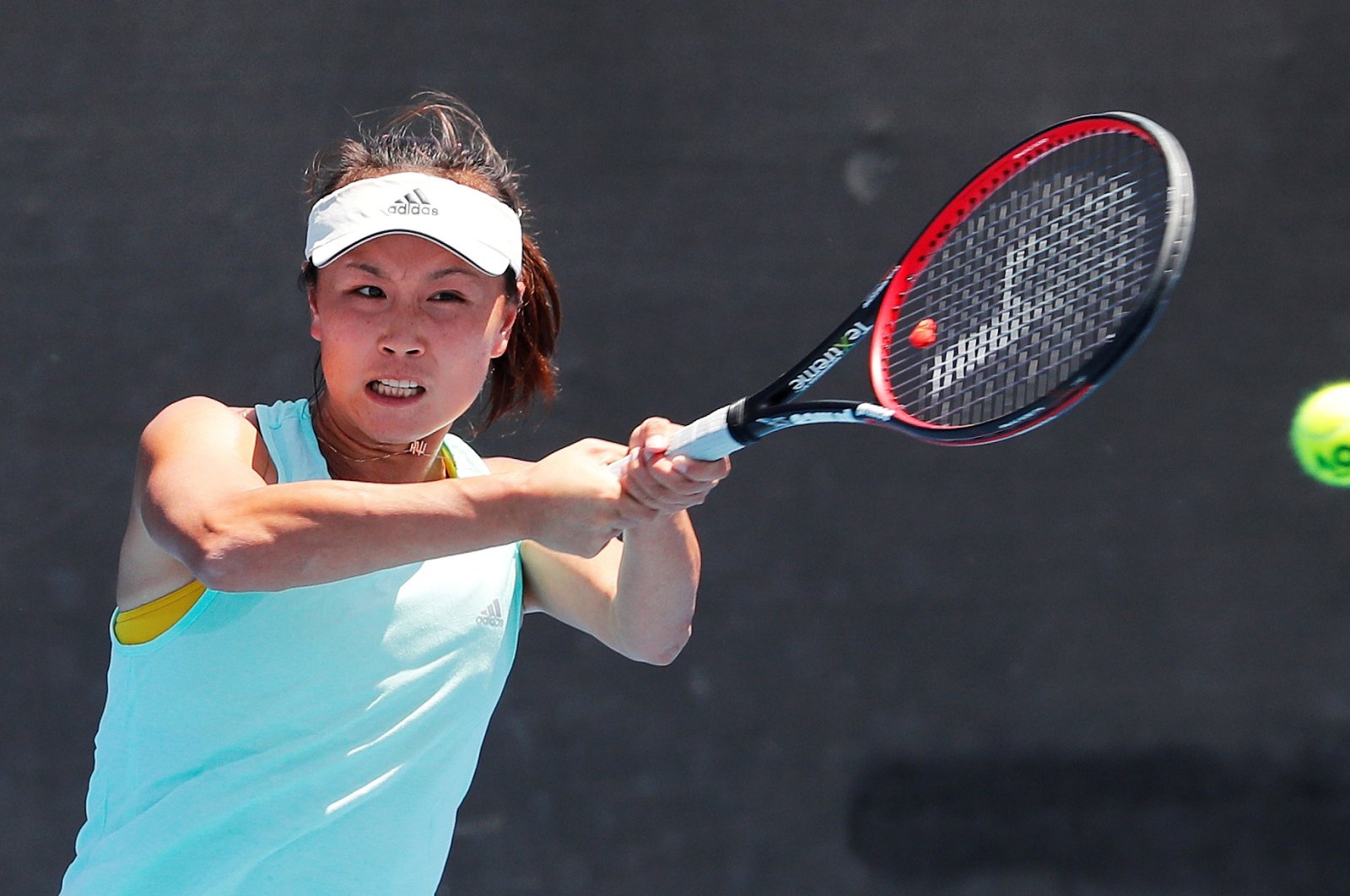 China&#039;s Shuai Peng practices at the Australian Open in Melbourne, Australia, Jan. 13, 2019. (Reuters Photo)